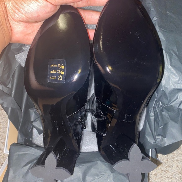 Louis Vuitton silhouette boot - Picture 2 of 4